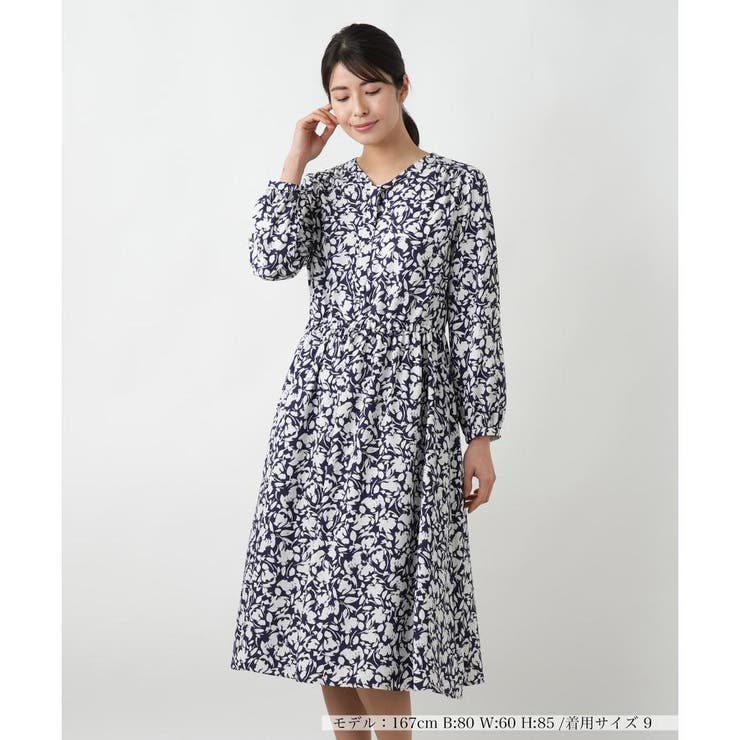 美品■レリアン■サイズ13+■洗える・小花プリントストレッチワンピース■ブルー系 美品□レリアン□サイズ13+□洗える・小花プリントストレッチ