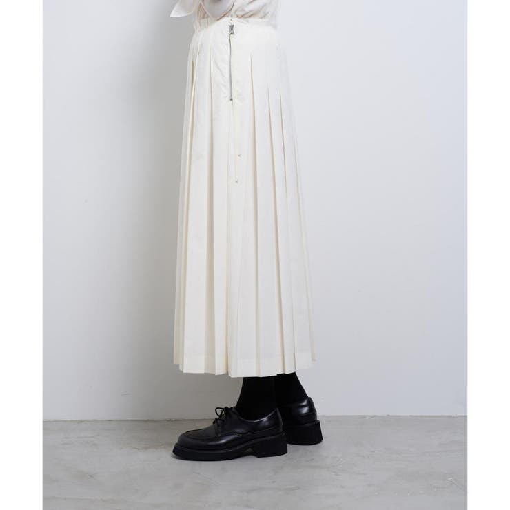 LANVIN en Bleu（スカート ・ ホワイト/白色系）のフリマ
