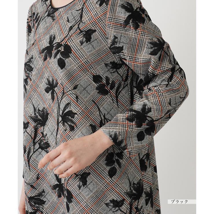 レリアン　プラスハウス　未使用に近い　チュニックブラウス　ネイビー系 チュニックブラウス【Leilian WHITE LABEL】|レリアン プラス