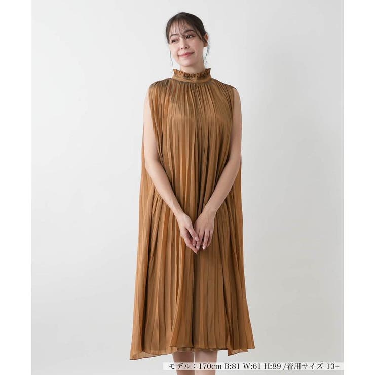LAN VIN ベージュ プリーツ ノースリーブ ワンピース プリーツノースリーブワンピース[品番：LAVW0019746]｜Leilian PLUS