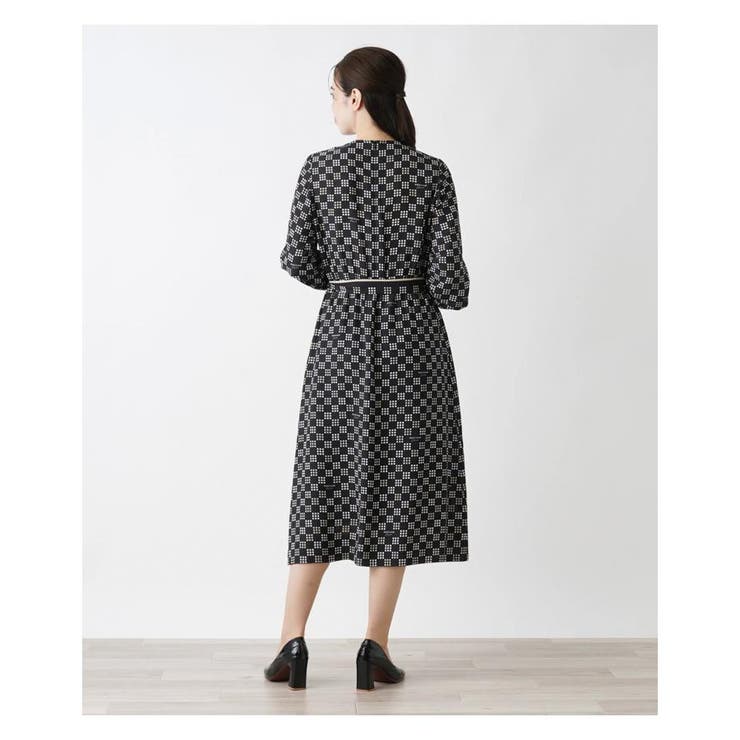 美品☆Leilan レリアン モノトーン総柄　黒/白 半袖ワンピース 手洗可 美品☆Leilan レリアン モノトーン総柄 黒/白 半袖ワンピース