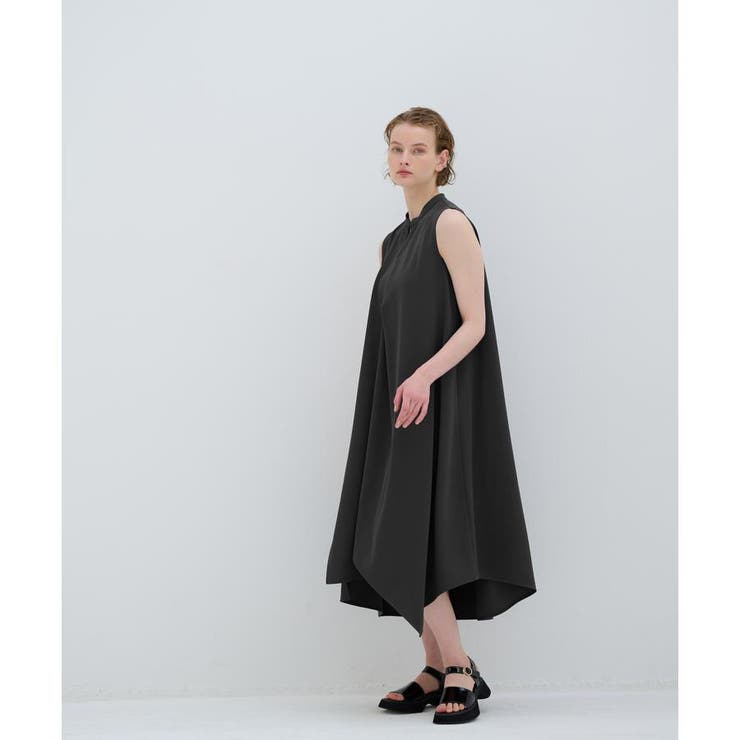 新品タグ付✨ ランバンオンブルー マキシ丈ワンピース 変形 ヘムライン ブラック 新品タグ付✨ ランバンオンブルー マキシ丈ワンピース 変形