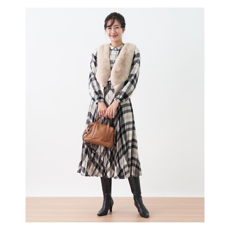フェイクファージレ[品番：LAVW0005284]｜Leilian PLUS HOUSE