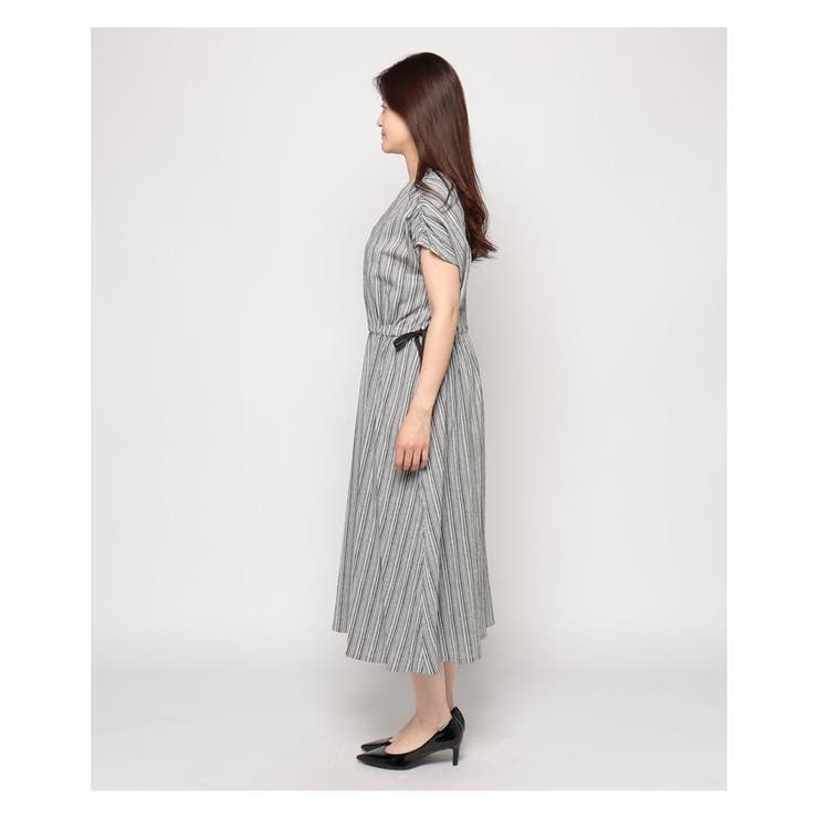 美品✨ UNTITLED【洗える】ジプシーストライプワンピース 23ss 洗える 高島ちぢみのストライプワンピース[品番：LAVW0010216