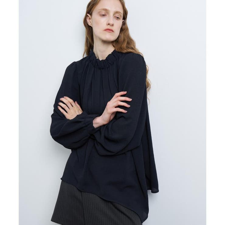 スタンドネックギャザーブラウス[品番：LAVW0017372]｜LANVIN en Bleu 