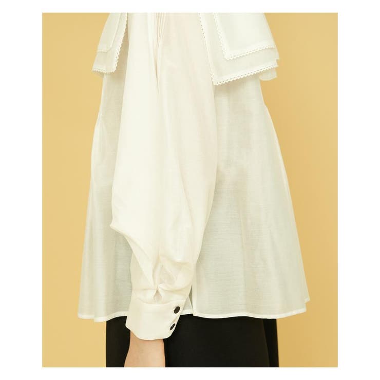 ランバンオンブルー スクエアビッグカラーブラウス LANVIN en Bleu（ランバンオンブルー）の「スクエアビックカラー