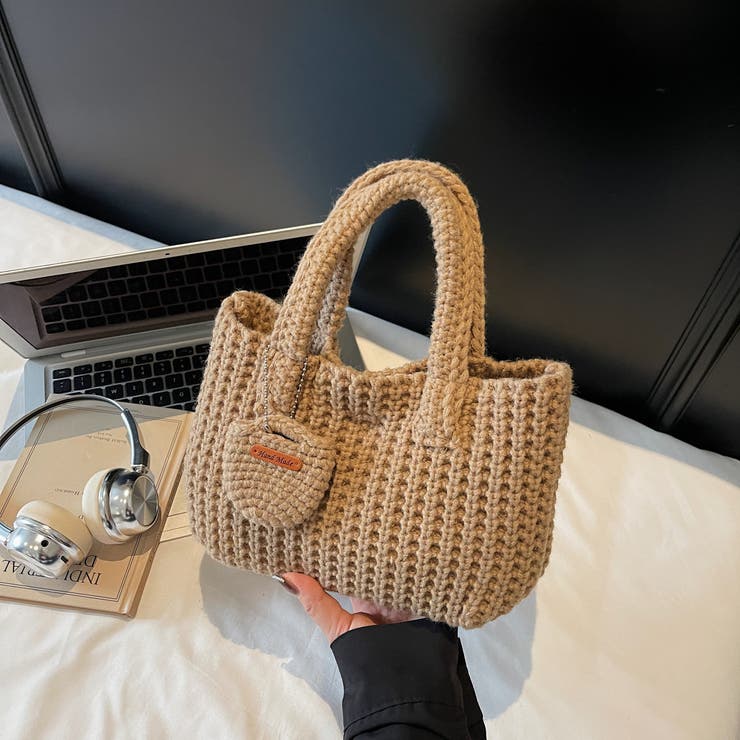 BEIGE | ニットハンドバッグ/ニット素材/マチあり/ちびポーチ付 | LETee