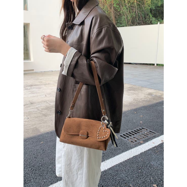 CAMEL | ハートチャーム付きスウェードハンドバック | LETee