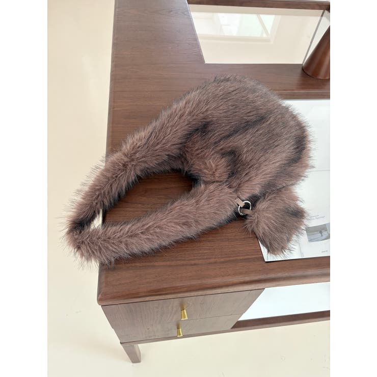 BROWN | エコファーハンドバック | LETee