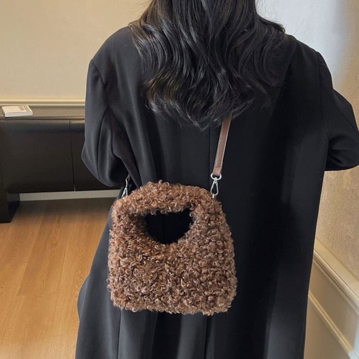 BROWN | プードルファーハンドバック | LETee