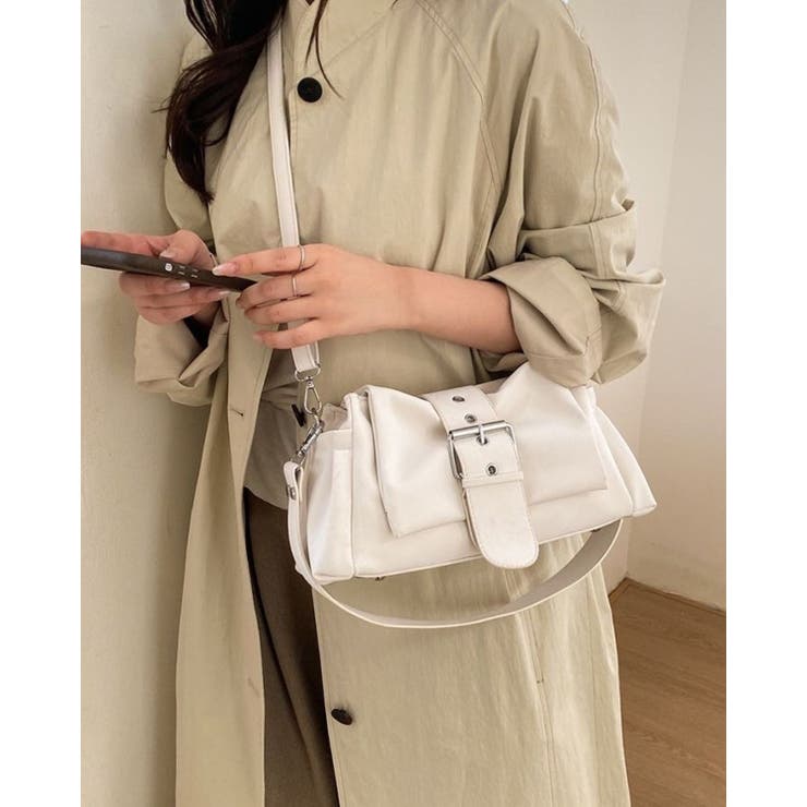 WHITE | 合皮ショルダーバッグ | LETee
