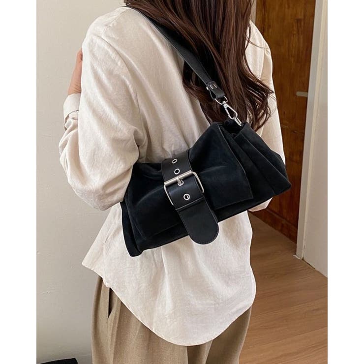 BLACK | 合皮ショルダーバッグ | LETee