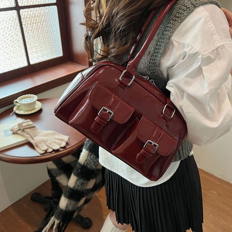 RED | 合皮ショルダーバッグ | LETee