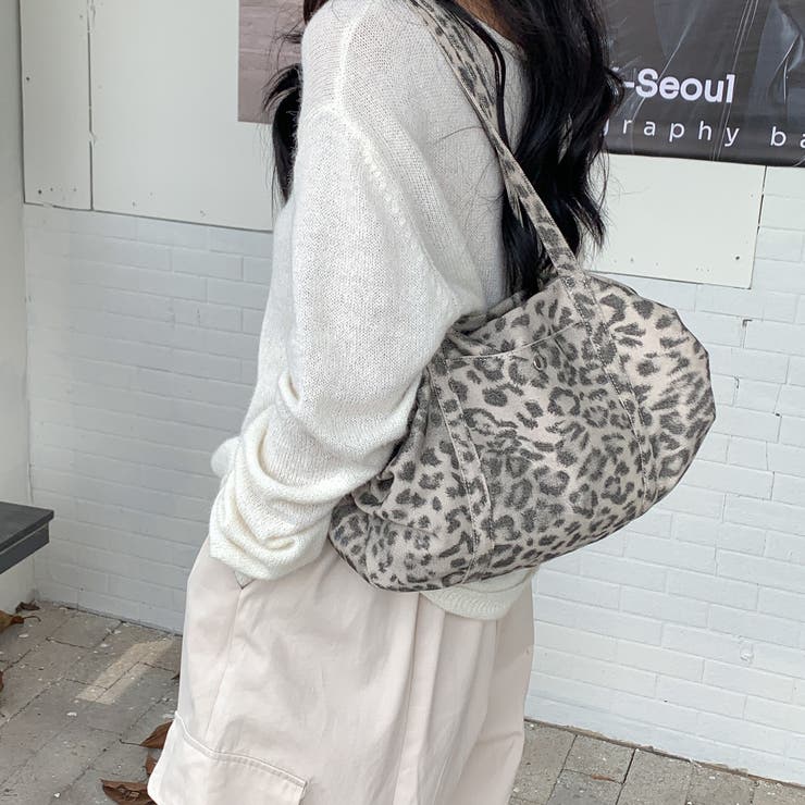 WHITE | レオパード柄ショルダーバッグ | LETee