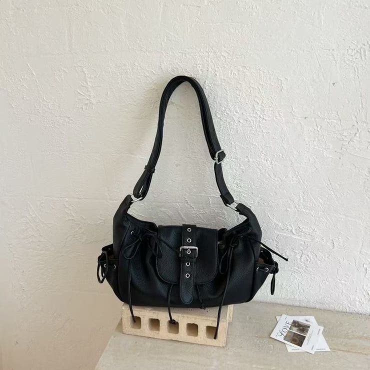 BLACK | 合皮ショルダーバッグ | LETee