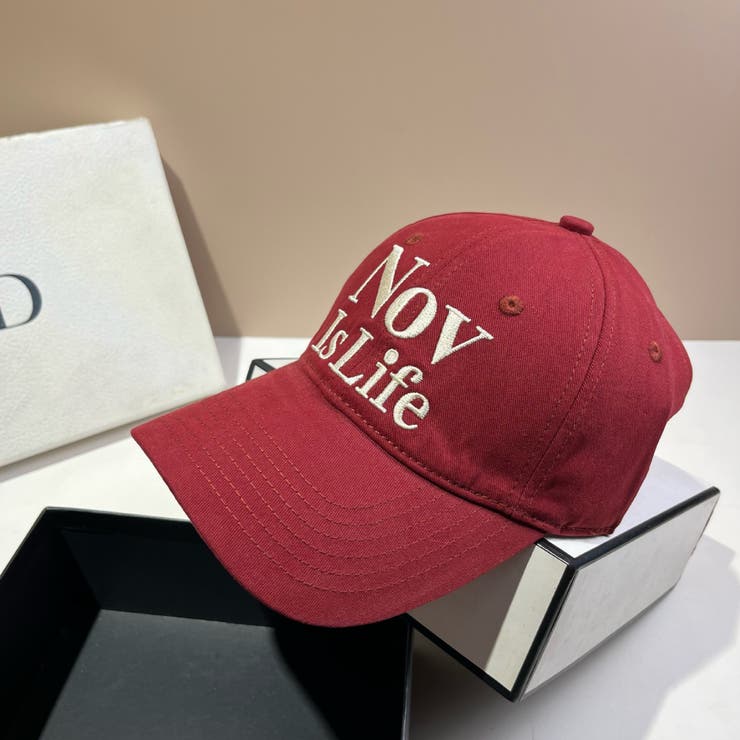 RED | Nov is LifeシシュウCAP | LETee