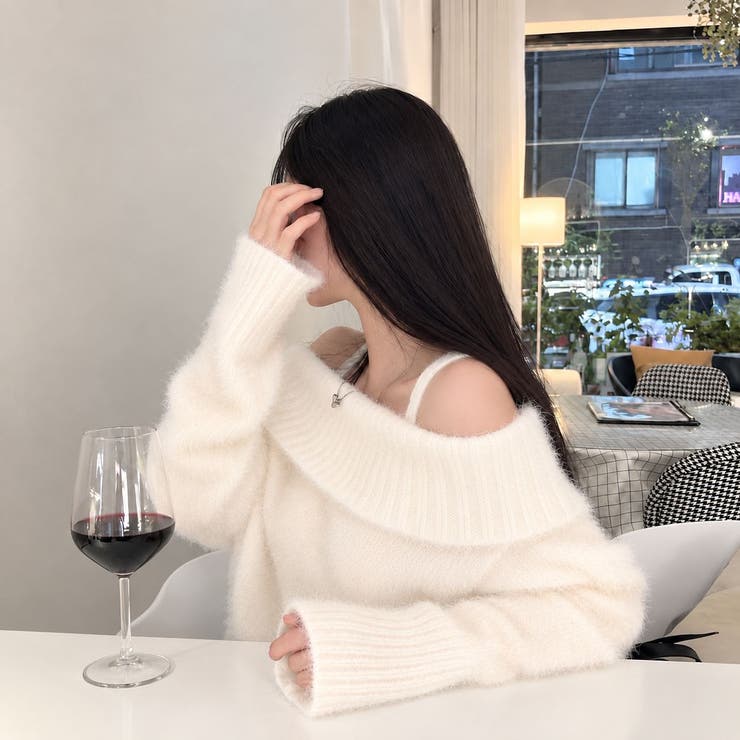 WHITE | キャミレイヤード風オフショルダーニット | LETee