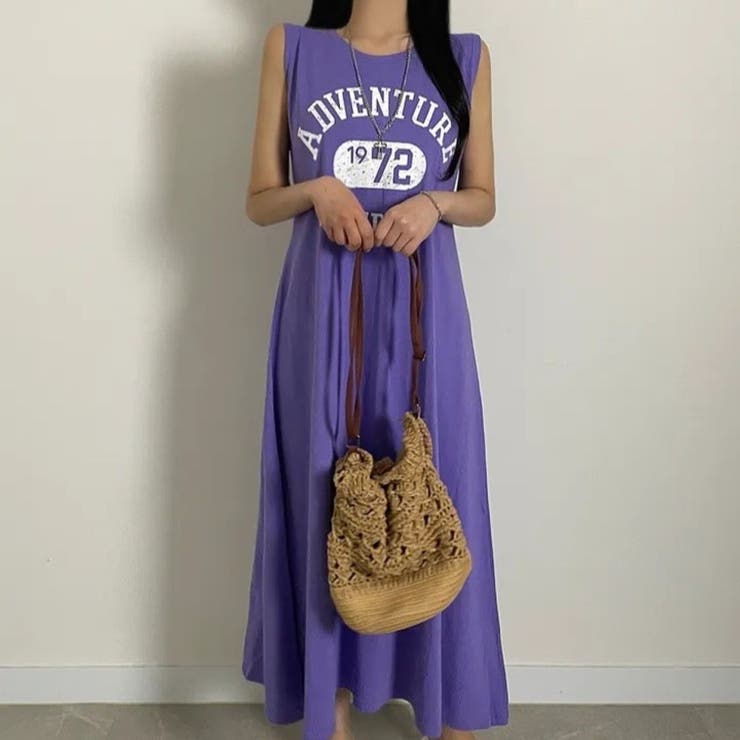 PURPLE | ノースリーブロゴプリントワンピース | LETee