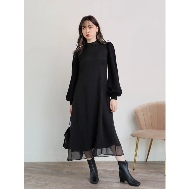 【HOBBS】清涼感たっぷり◇フェミニンフレアワンピース ヘルシーな肌見せが叶うフレアスリーブレースワンピース