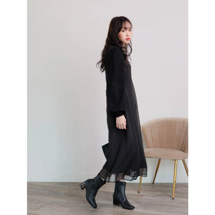 【HOBBS】清涼感たっぷり◇フェミニンフレアワンピース ヘルシーな肌見せが叶うフレアスリーブレースワンピース