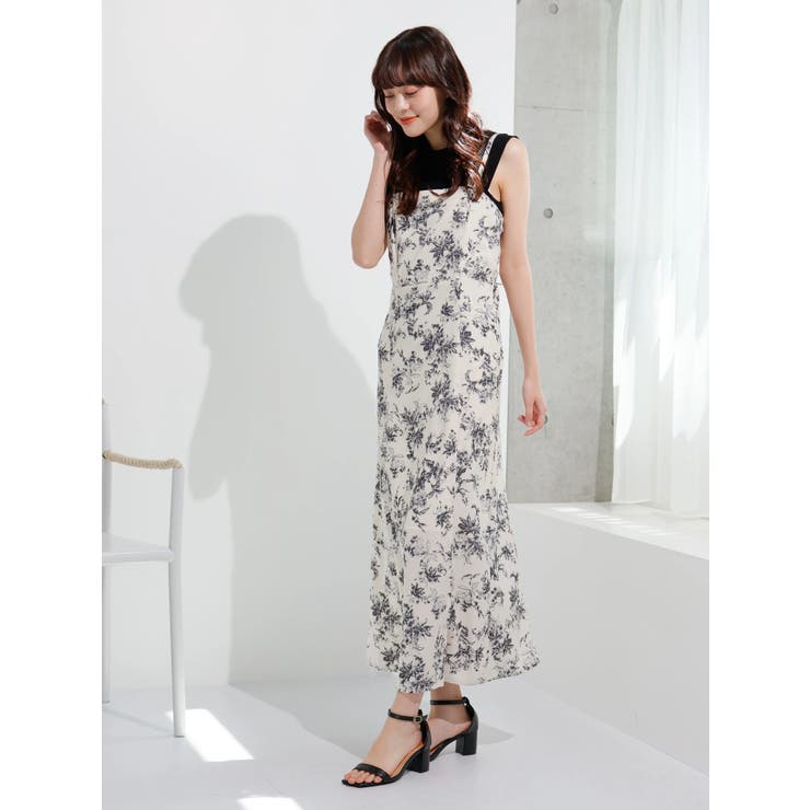 フレアスリットキャミワンピース[品番：LINW0001771]｜LADYMADE