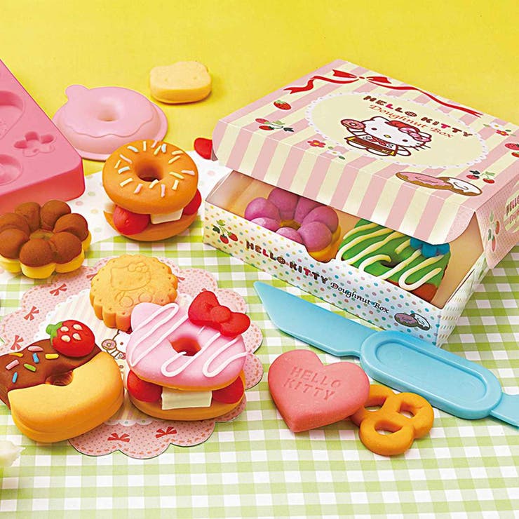 ご当地キティ　ソフトクリーム　ドーナツ　根付け　3点セット ねんど 型 ドーナツ屋さんセット[品番：KRFH0025252]｜livingut