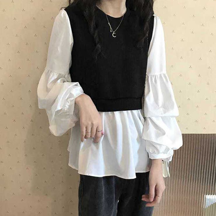 さえら◇ ヒスクローネ◇ 黒ニット◇アイボリーフリルスヌード さえら◇ ヒスクローネ◇ 黒ニット◇アイボリーフリルスヌード