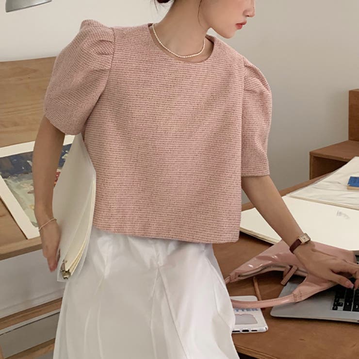 美品✨シーニュ　とんがりパフtops Manon　パワーショルダー　サマーウール 美品✨シーニュ とんがりパフtops Manon パワーショルダー サマーウール