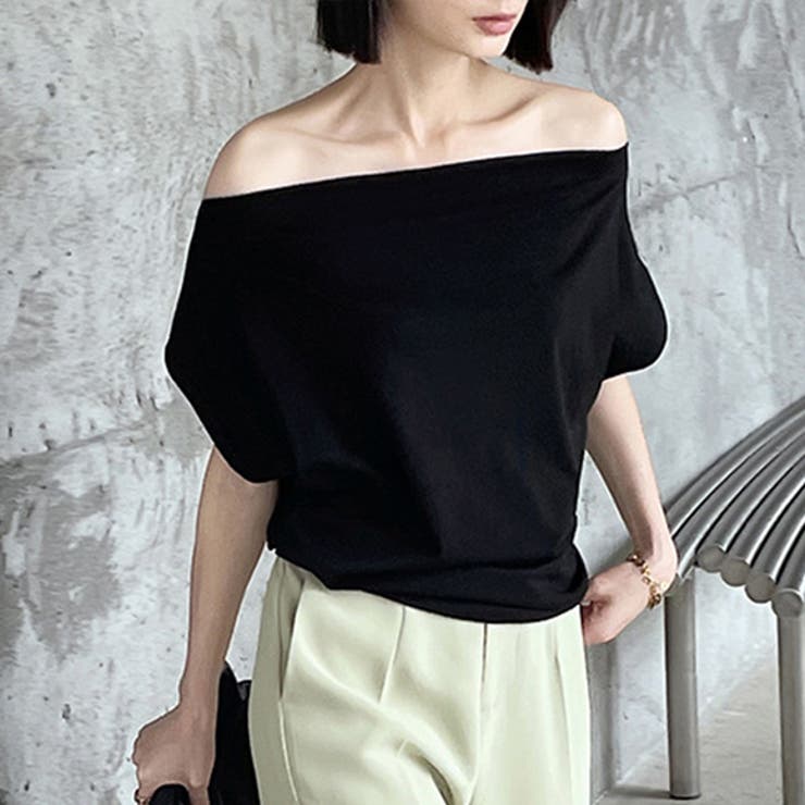 トップス オフショル オフショルダー[品番：ZI000009512]｜IRADOWL