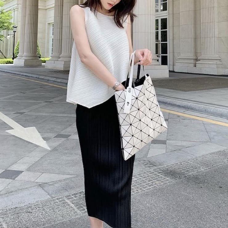 PLEATS PLEASE イッセイミヤケ グレー 総柄スカート ミモレ丈 2  