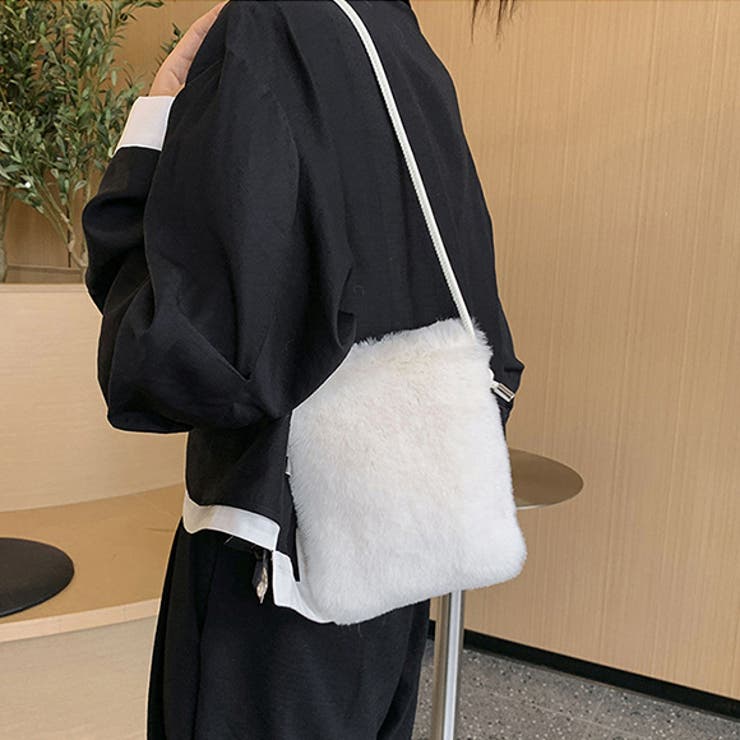 バッグ ファー スクエア[品番：ZI000009855]｜IRADOWL（アイラドール