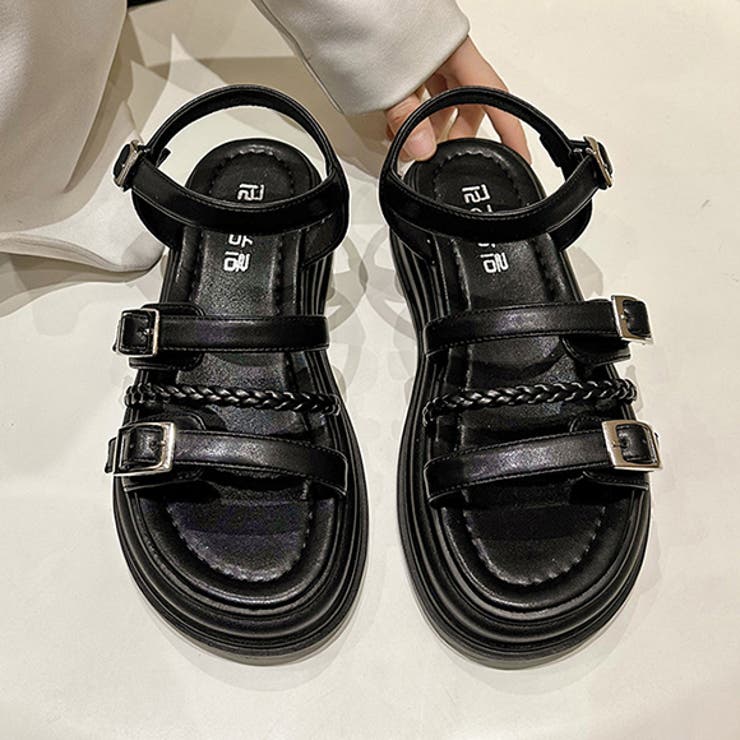 ブラック