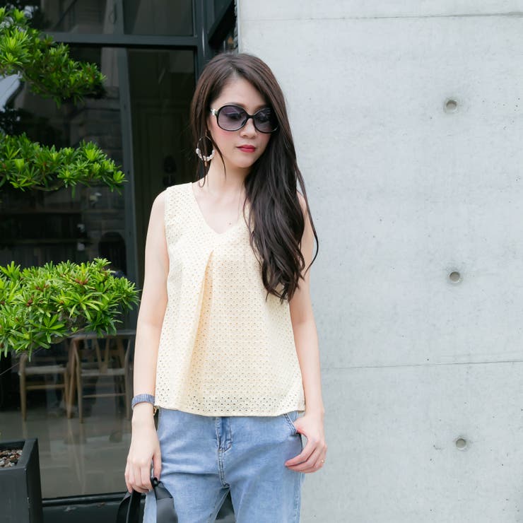 ベージュ / Fサイズ | 背中開きカットワークレーストップス レーディス ノースリーブ | Frenchic