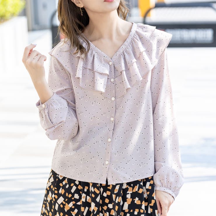 薄紫 | Vネックフリル花柄ブラウス | Frenchic