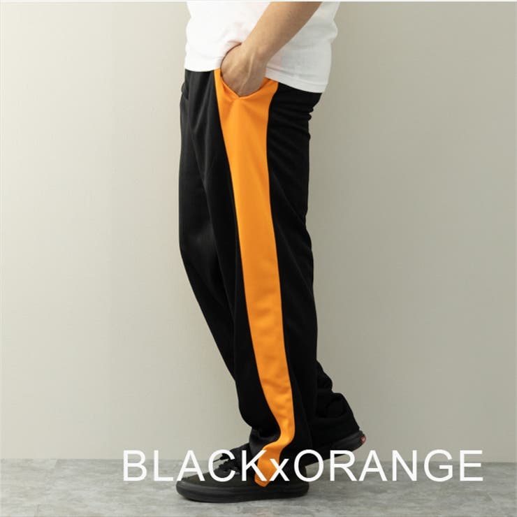 【Forever21】メンズ　カジュアルパンツ　黒　ブラック　オレンジライン