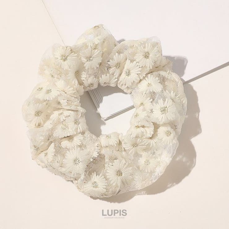 アイボリー | 刺繍フラワーシュシュ  | LUPIS