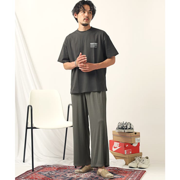 プリーツワイドイージーパンツ・スラックス・ボトムス・イージー・ユニセックス・シンプル・部屋着・ルームウェア・上品・きれいめ・韓国