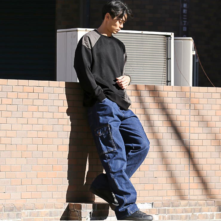 ポリスエードポンチ異素材切替トレーナー・長袖・ユニセックス・男女兼用・ビッグシルエット・シンプル・カジュアル・大人・モード・韓国