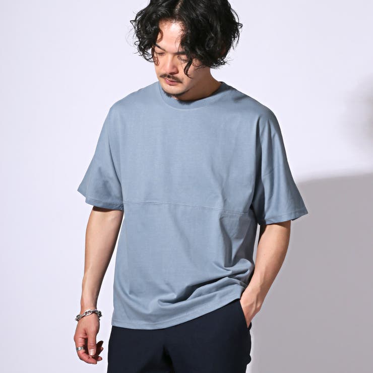 ブルー