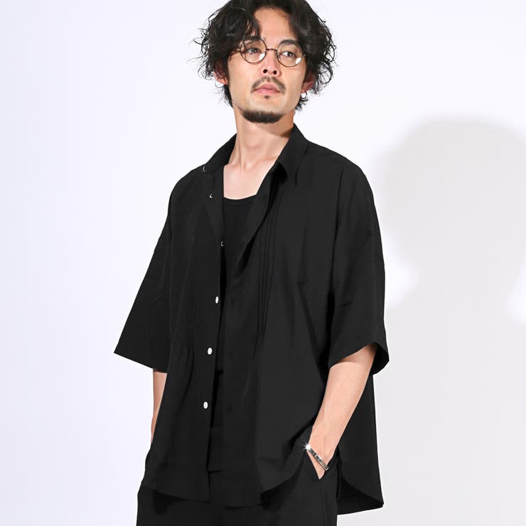 ブラック