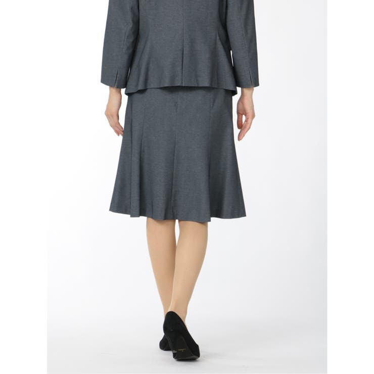 向日葵　新品未使用トップス・スカートセット【TID】【タグ付き】 ひまわり柄ノースリトップス＆スカート上下セット / 雰囲気のある