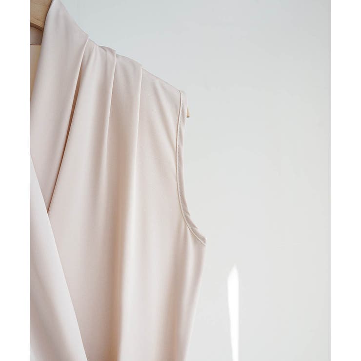 一枚で上品ノースリーブシャーリングの立体感、夏服ブラウス | maison de LATIR | 詳細画像24 