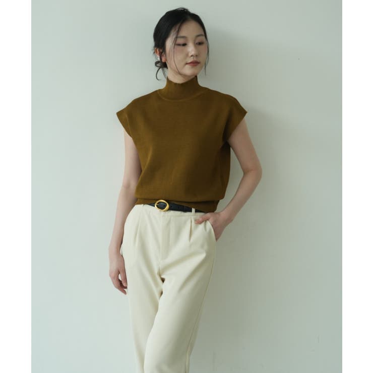 シンプルなデザインが上品なフレンチスリーブハイネックニットトップス モックネック | maison de LATIR | 詳細画像23 