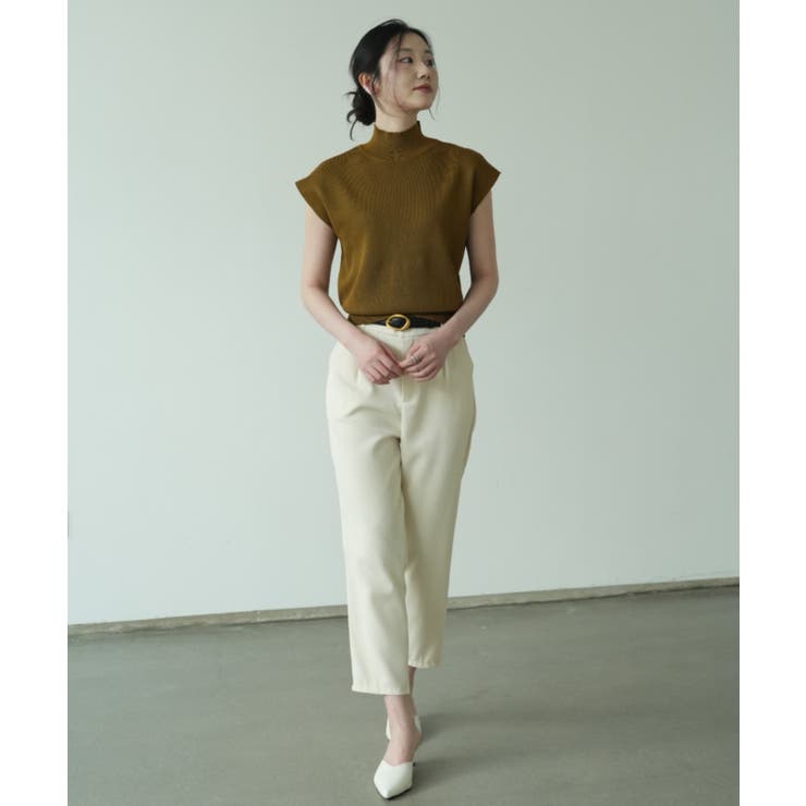シンプルなデザインが上品なフレンチスリーブハイネックニットトップス モックネック | maison de LATIR | 詳細画像24 