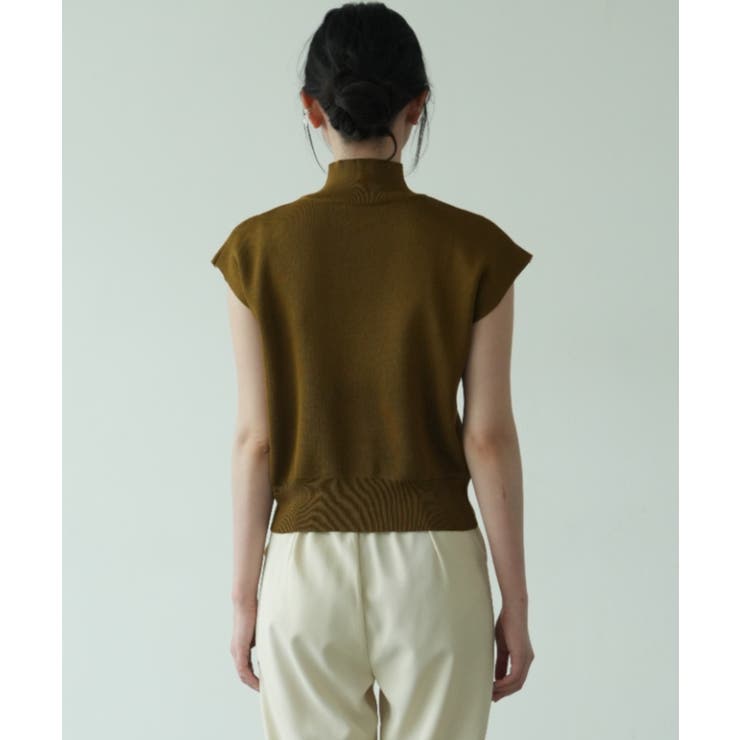 シンプルなデザインが上品なフレンチスリーブハイネックニットトップス モックネック | maison de LATIR | 詳細画像33 