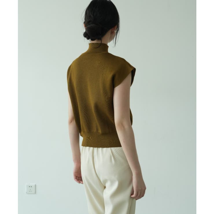 シンプルなデザインが上品なフレンチスリーブハイネックニットトップス モックネック | maison de LATIR | 詳細画像35 