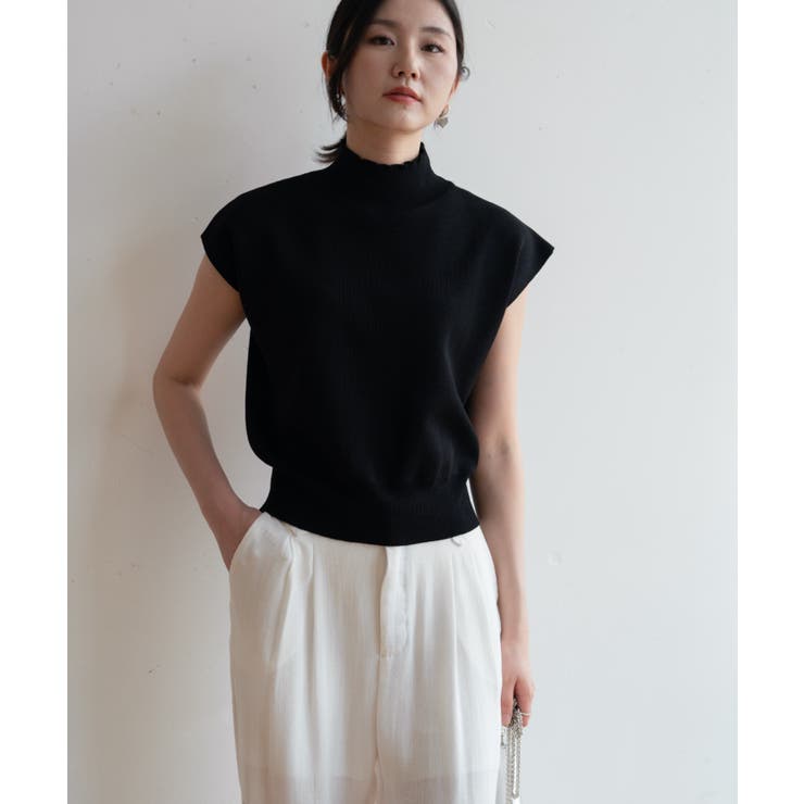シンプルなデザインが上品なフレンチスリーブハイネックニットトップス モックネック | maison de LATIR | 詳細画像47 