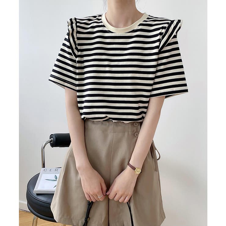 肩フリルが特徴のボーダーTシャツ カジュアル キュート[品番