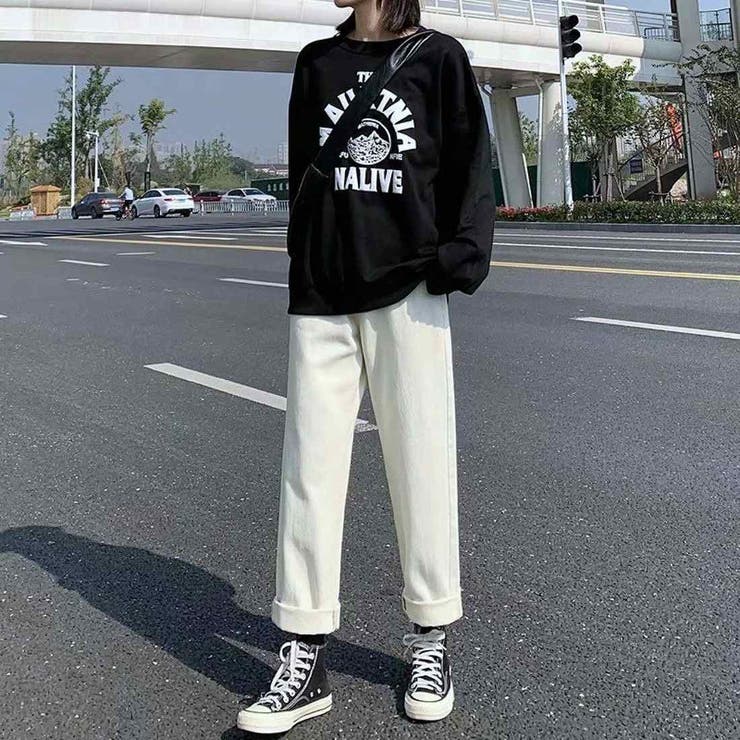 ホワイト