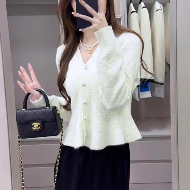 ホワイト | ラメ入り上品で大人かわいい長袖クロップドペプラムカーディガン パール ショート | maison de LATIR